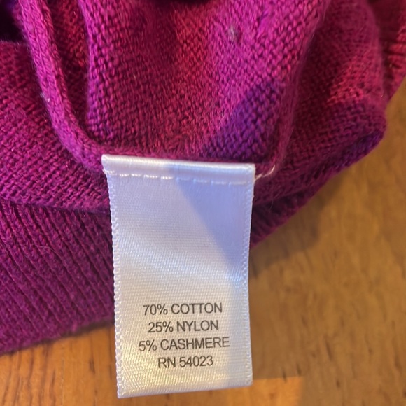 Berry pink lightweight sweater - Picture 3 of 3